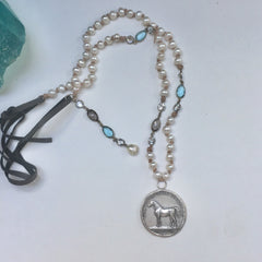 HORSE MEDAL NECKLACE