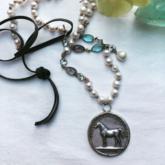 HORSE MEDAL NECKLACE