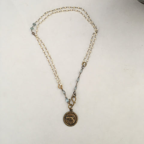VINTAGE HORSE MEDAL NECKLACE